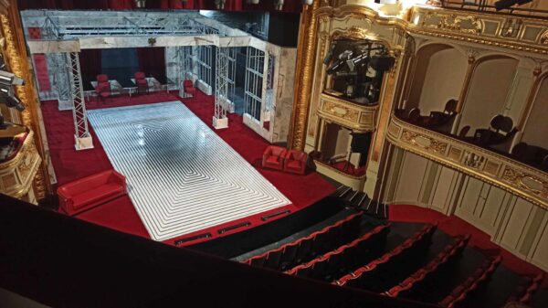 Pszczółki w Teatrze