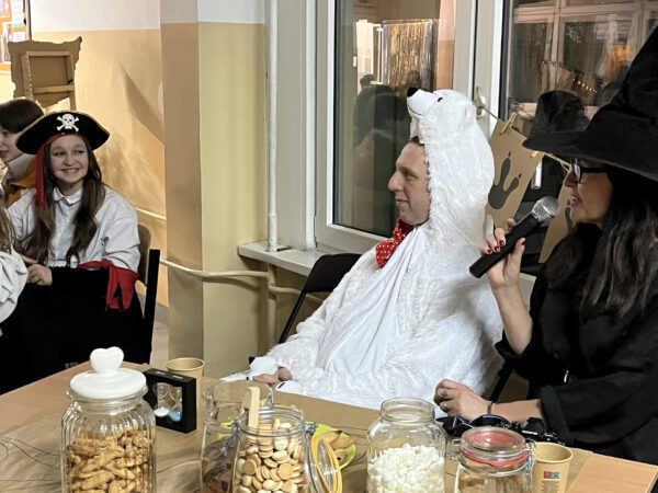 Dobra-noc w szkole