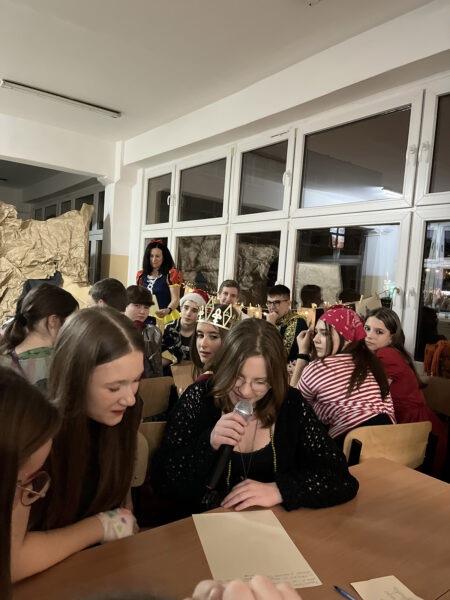 Dobra-noc w szkole