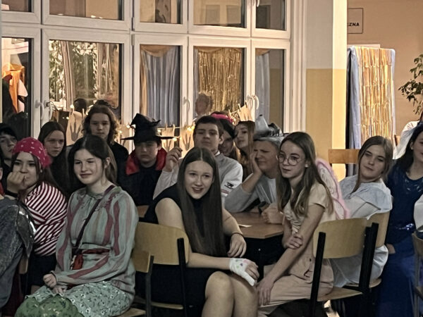 Dobra-noc w szkole