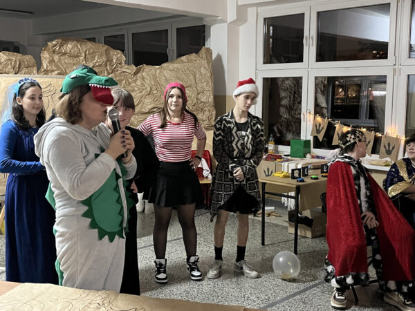 Dobra-noc w szkole