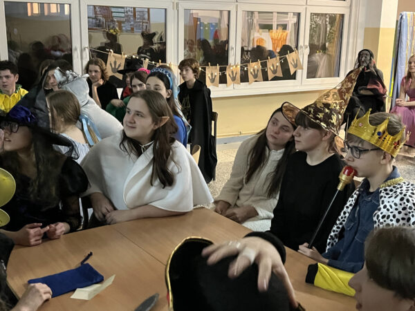 Dobra-noc w szkole