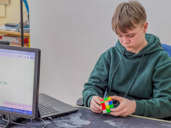 Konkurs SpeedCubing 2024