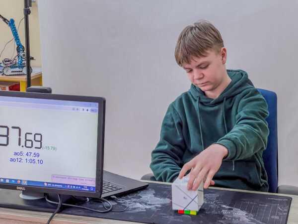Konkurs SpeedCubing 2024