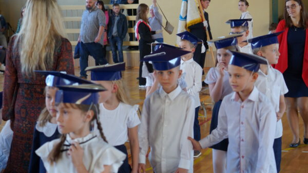 Pasowanie uczniów klas 1