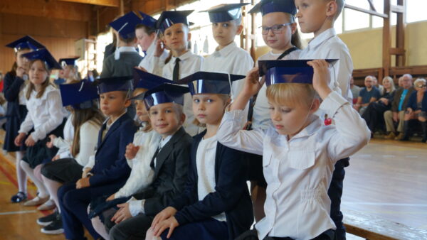 Pasowanie uczniów klas 1