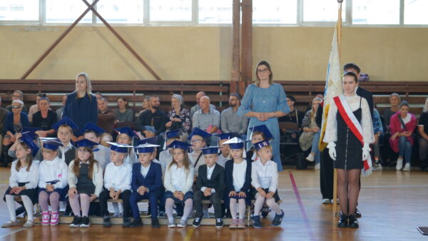 Pasowanie uczniów klas 1