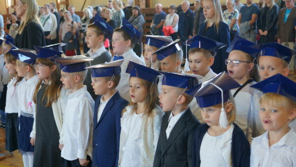 Pasowanie uczniów klas 1