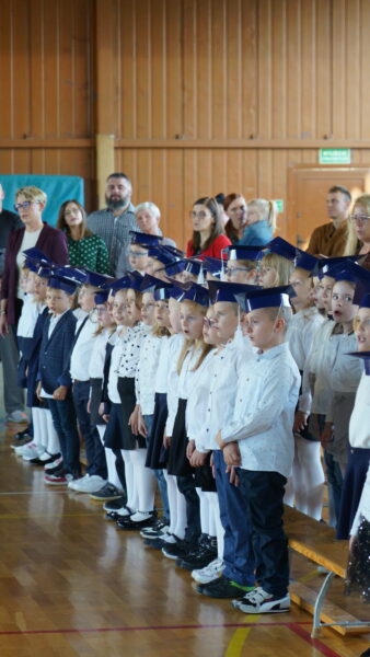 Pasowanie uczniów klas 1