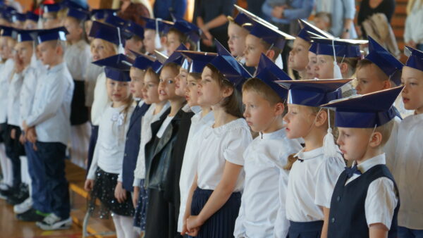 Pasowanie uczniów klas 1