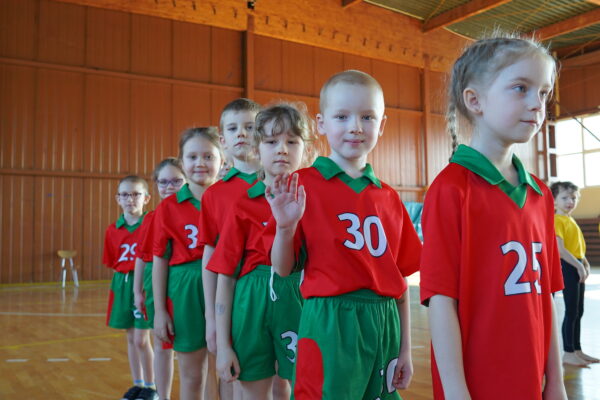 Lubimy gra i zabawy ruchowe