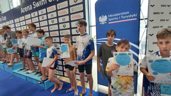 Zawody pływackie - Arena Swim Cup