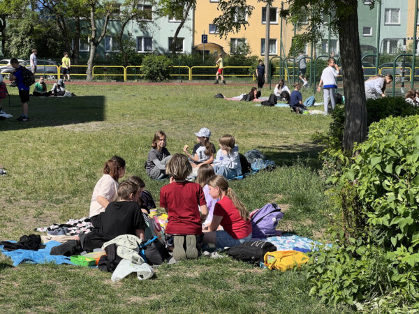 Śniadanie na trawie