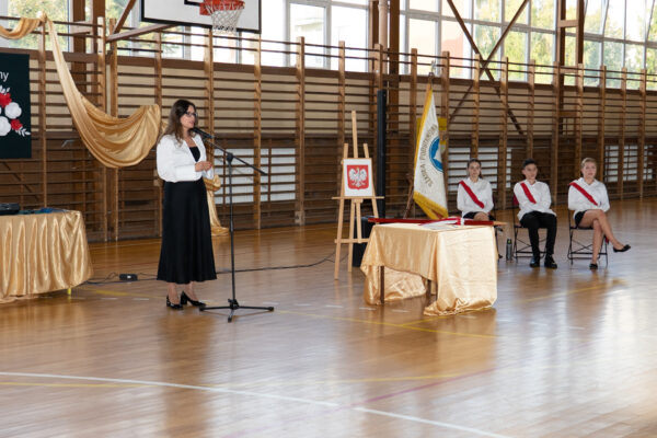 Pasowanie uczniów klas 1