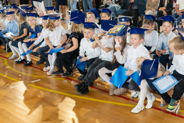 Pasowanie uczniów klas 1
