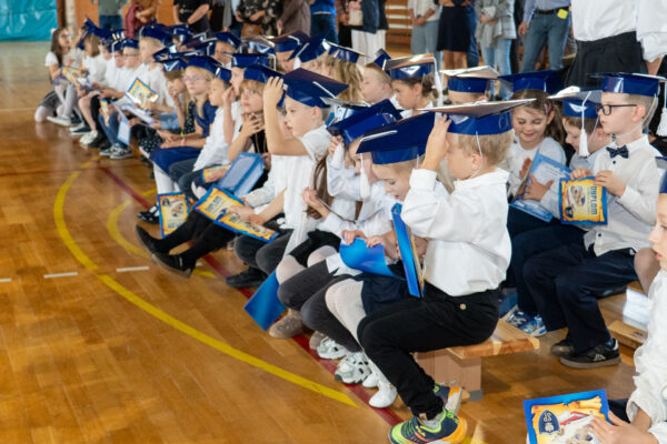 Pasowanie uczniów klas 1
