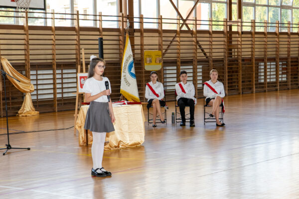 Pasowanie uczniów klas 1